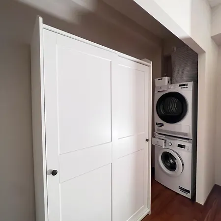 Contemporary Central With Lift And Ac Apartment